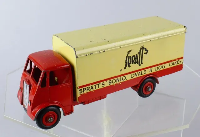 514-4 Guy Van "Spratt's"